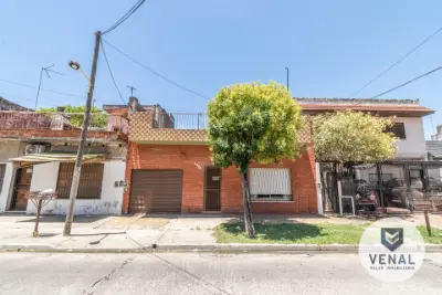 Casa - Tte. Gral. P. Ricchieri al 2500, José Ingenieros, Tres de Febrero - Zona Oeste - foto 1